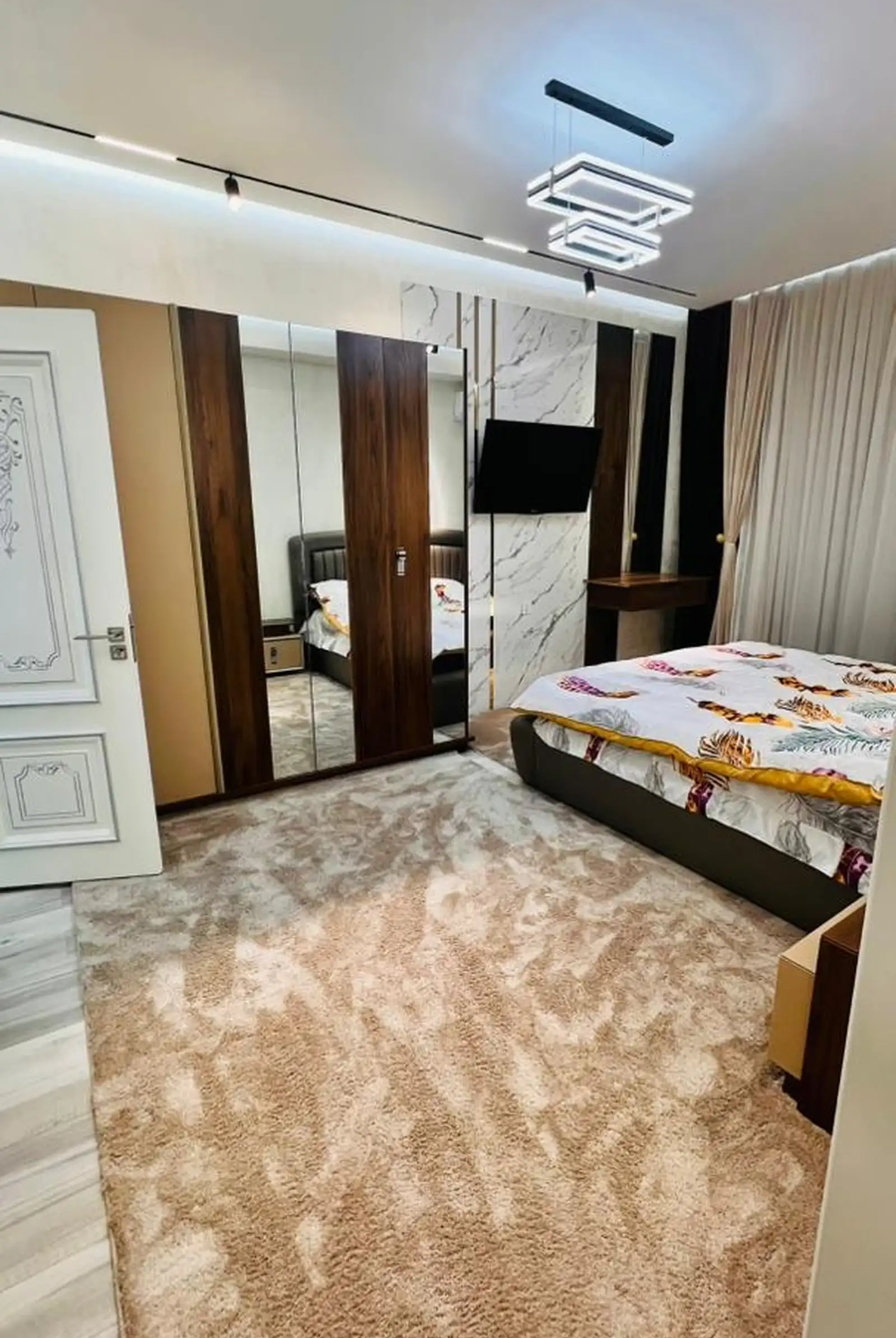 3-комн. квартира, 4 этаж, 140м², Шохмансур ру баруи Зелёный бозор доми Валберис Наздикии Садбарг — миниатюра 5