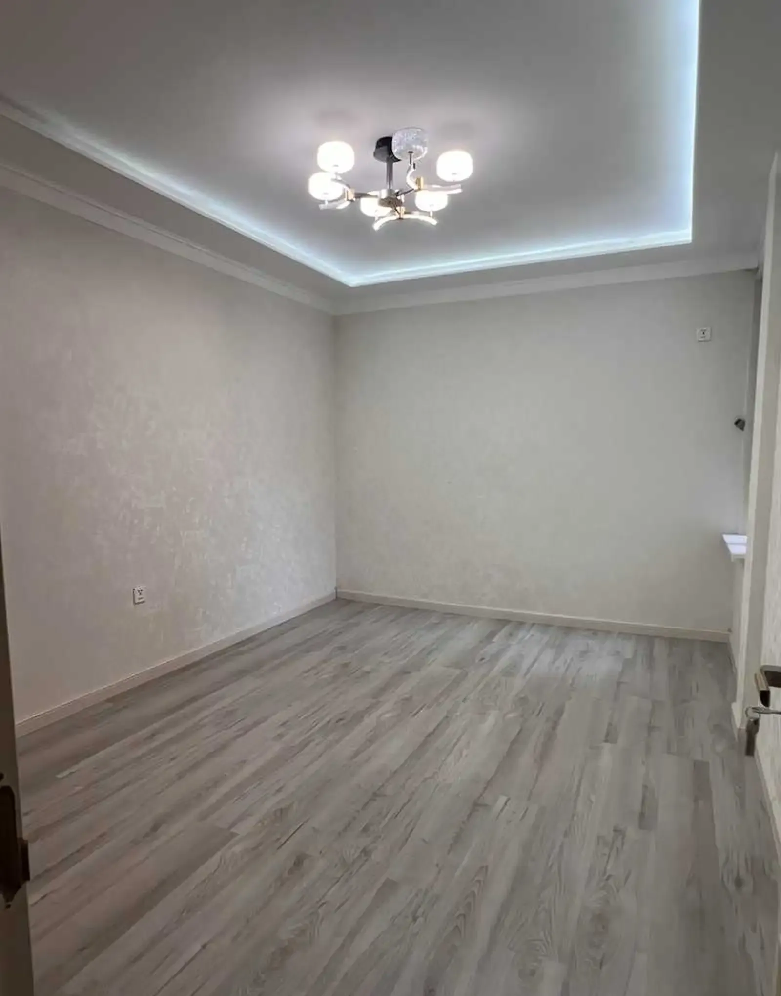 3-комн. квартира, 14 этаж, 75м², Н. Фирдавси — миниатюра 3