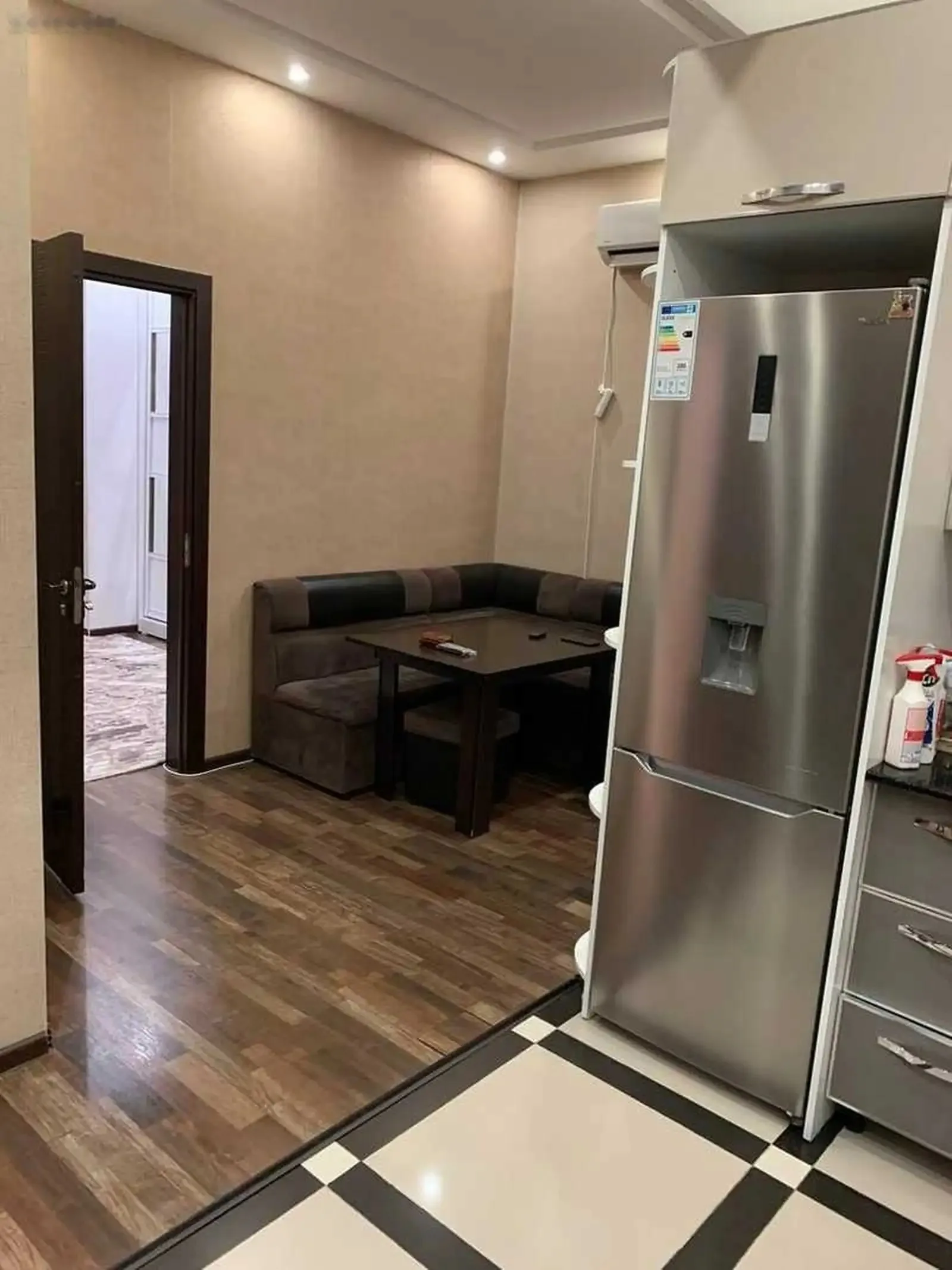 3-комн. квартира, 8 этаж, 75м², 112мкр — миниатюра 2
