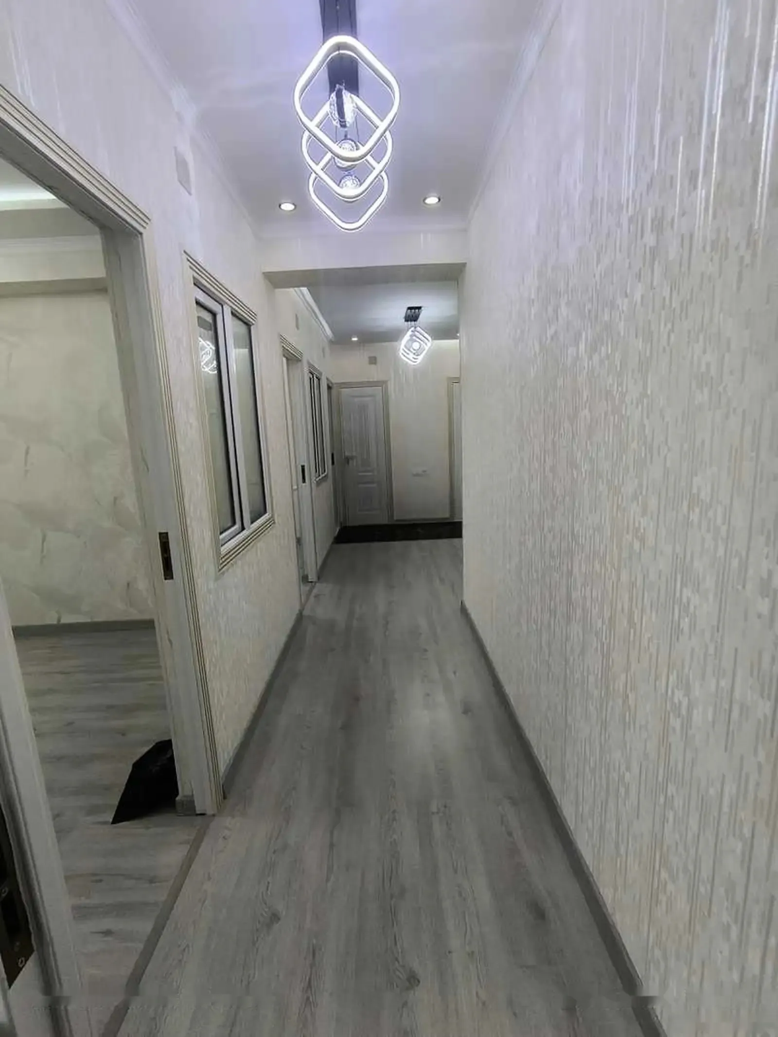3-комн. квартира, 11 этаж, 64м², Сино — миниатюра 2