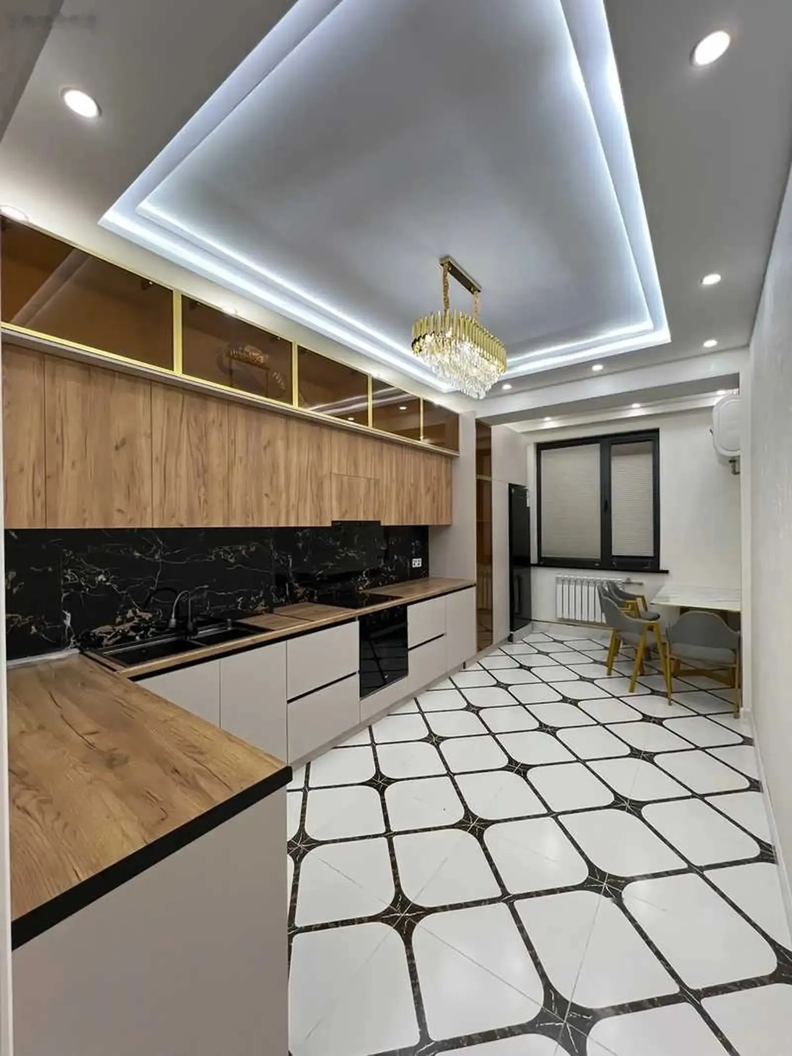 4-комн. квартира, 3 этаж, 138м², 102 мкр, пушти ресторани Шахриёр — миниатюра 4