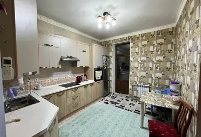3-комн. квартира, 3 этаж, 120 м², И. Сомони (Медгородок)