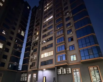 3-комн. квартира, 4 этаж, 89м², Фирдавси — миниатюра 1