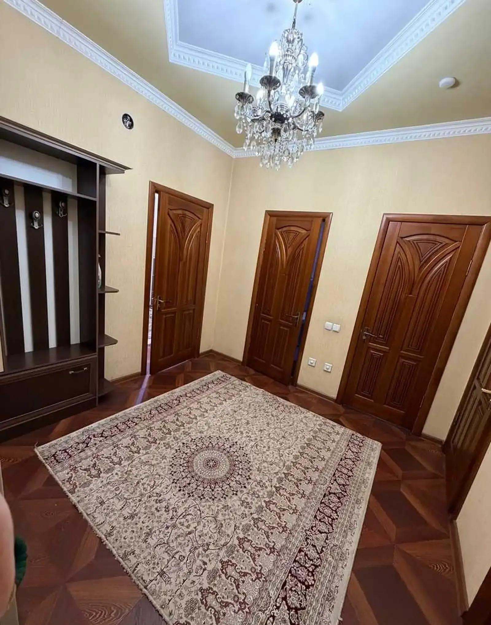 2-комн. квартира, 4 этаж, 100м², И.Сомони — миниатюра 1