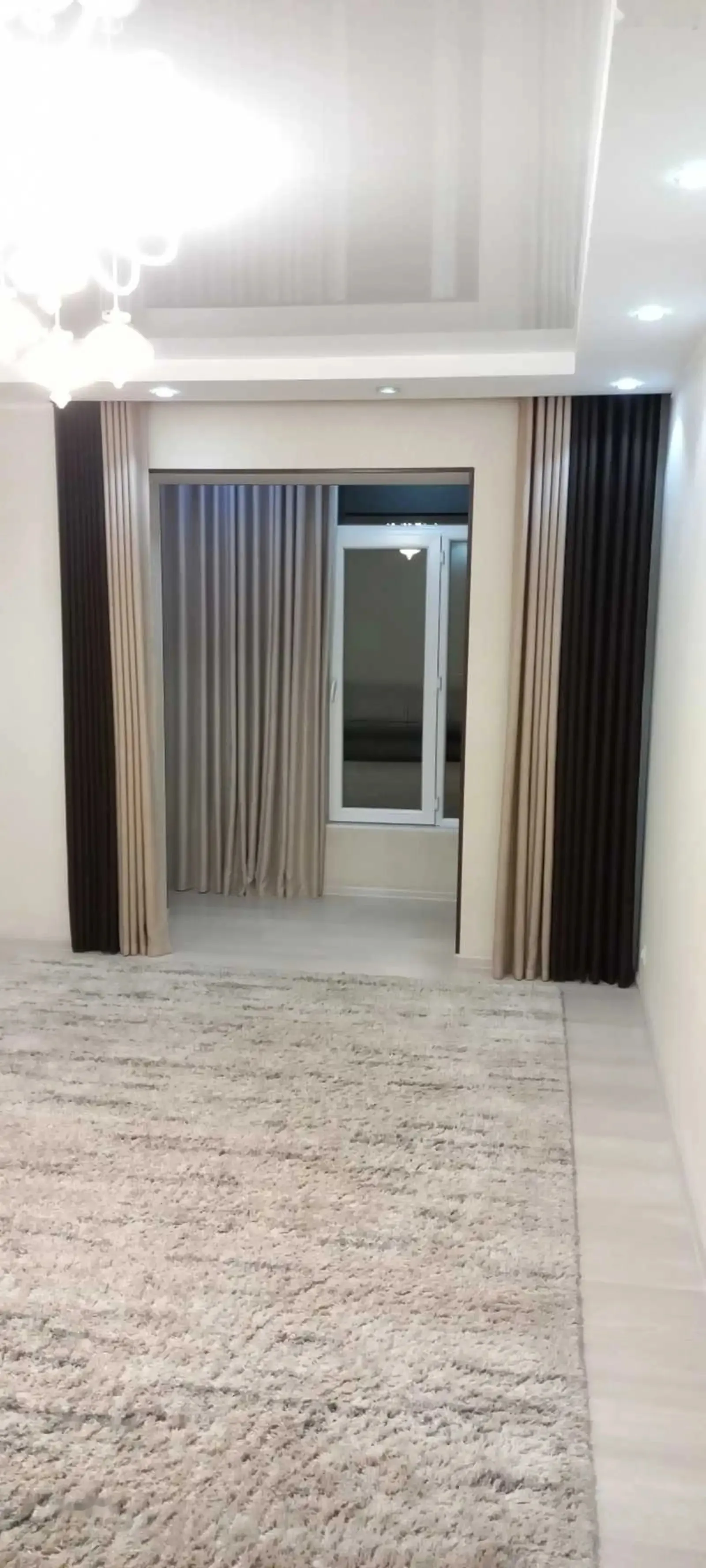 2-комн. квартира, 2 этаж, 58м², Шохмансур (зелёный бозор пеши Вална)