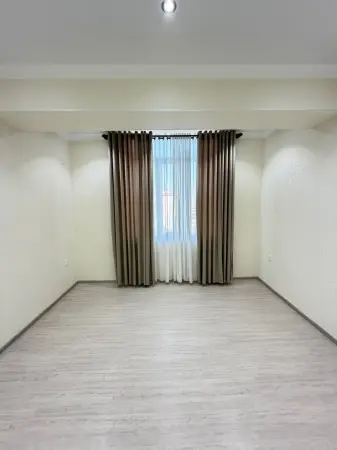 3-комн. квартира, 4 этаж, 92 м², 30 мкр — миниатюра 10