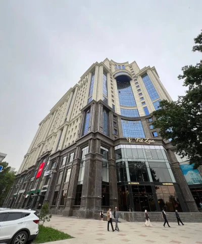 3-комн. квартира, 17 этаж, 147 м², Исмоили Сомони, Ру ба руи Цум — миниатюра 2