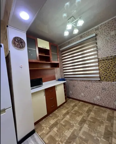 2-комн. квартира, 4 этаж, 60м², Сино 92мкр — миниатюра 7