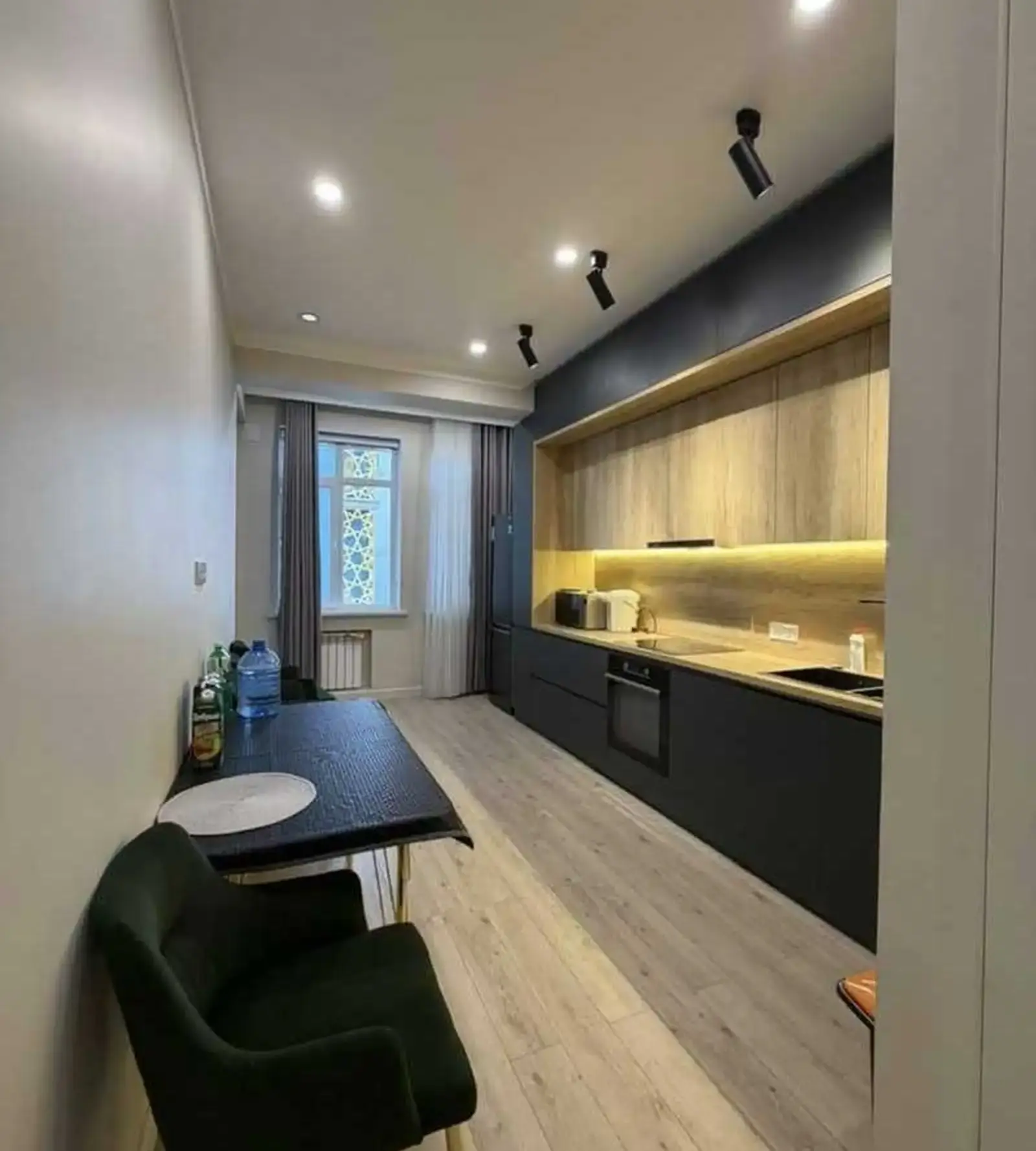 3-комн. квартира, 13 этаж, 110м², И. Сомони, Ашан