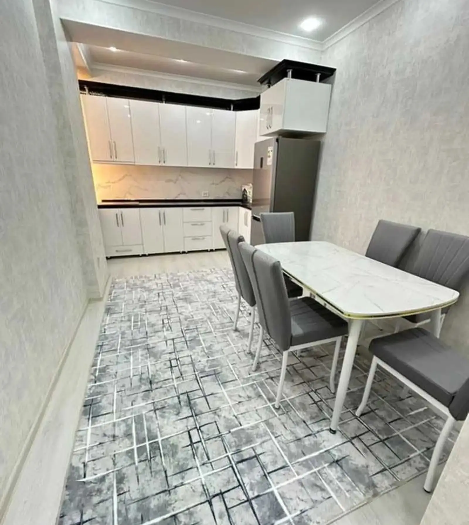 3-комн. квартира, 14 этаж, 106м², 82 мкр — миниатюра 2
