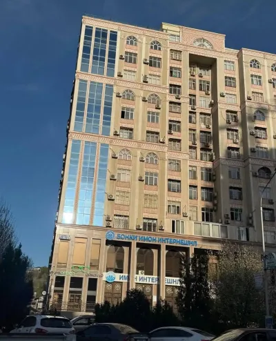 3-комн. квартира, 9 этаж, 90 м², Исмоили Сомони, Мехргон — миниатюра 1