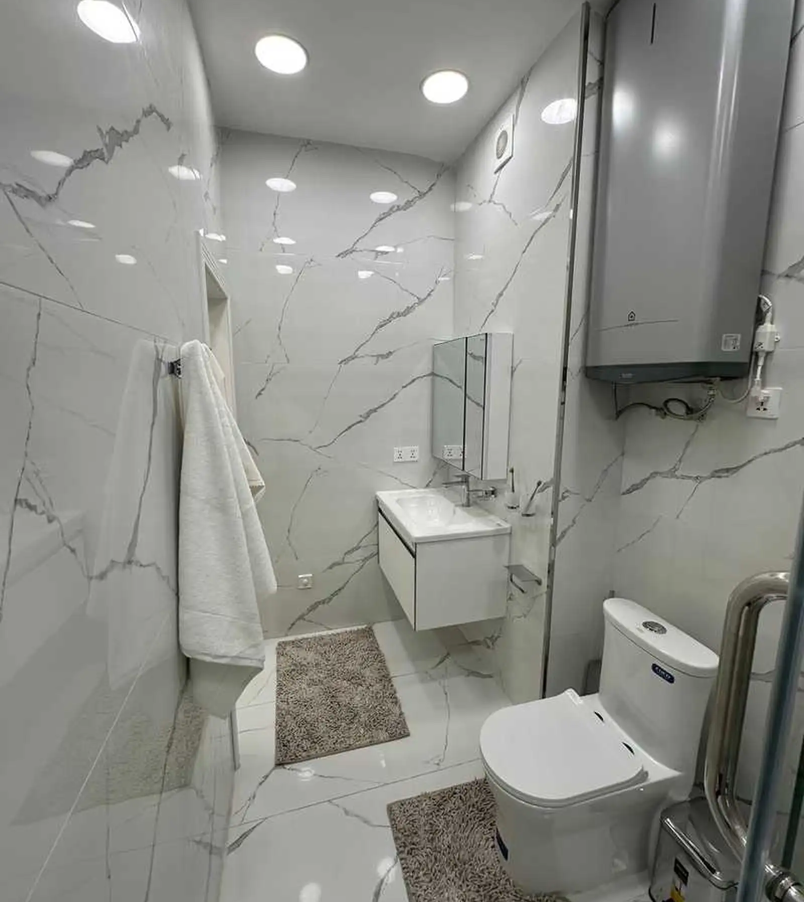2-комн. квартира, 14 этаж, 65м², Караболо, Пеши Масчити Помириё — миниатюра 11