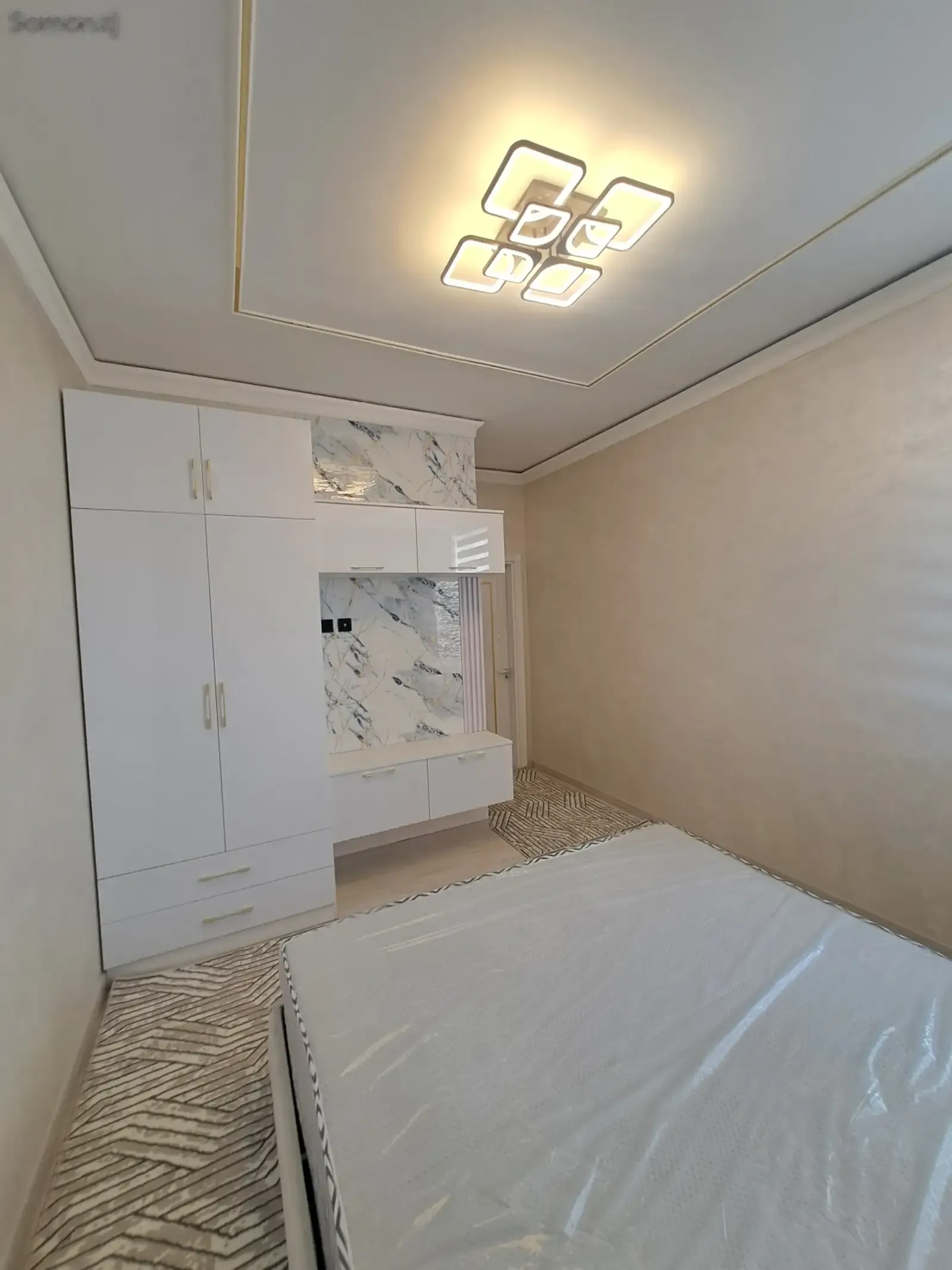 2-комн. квартира, 11 этаж, 65 м², 12мкр — миниатюра 2