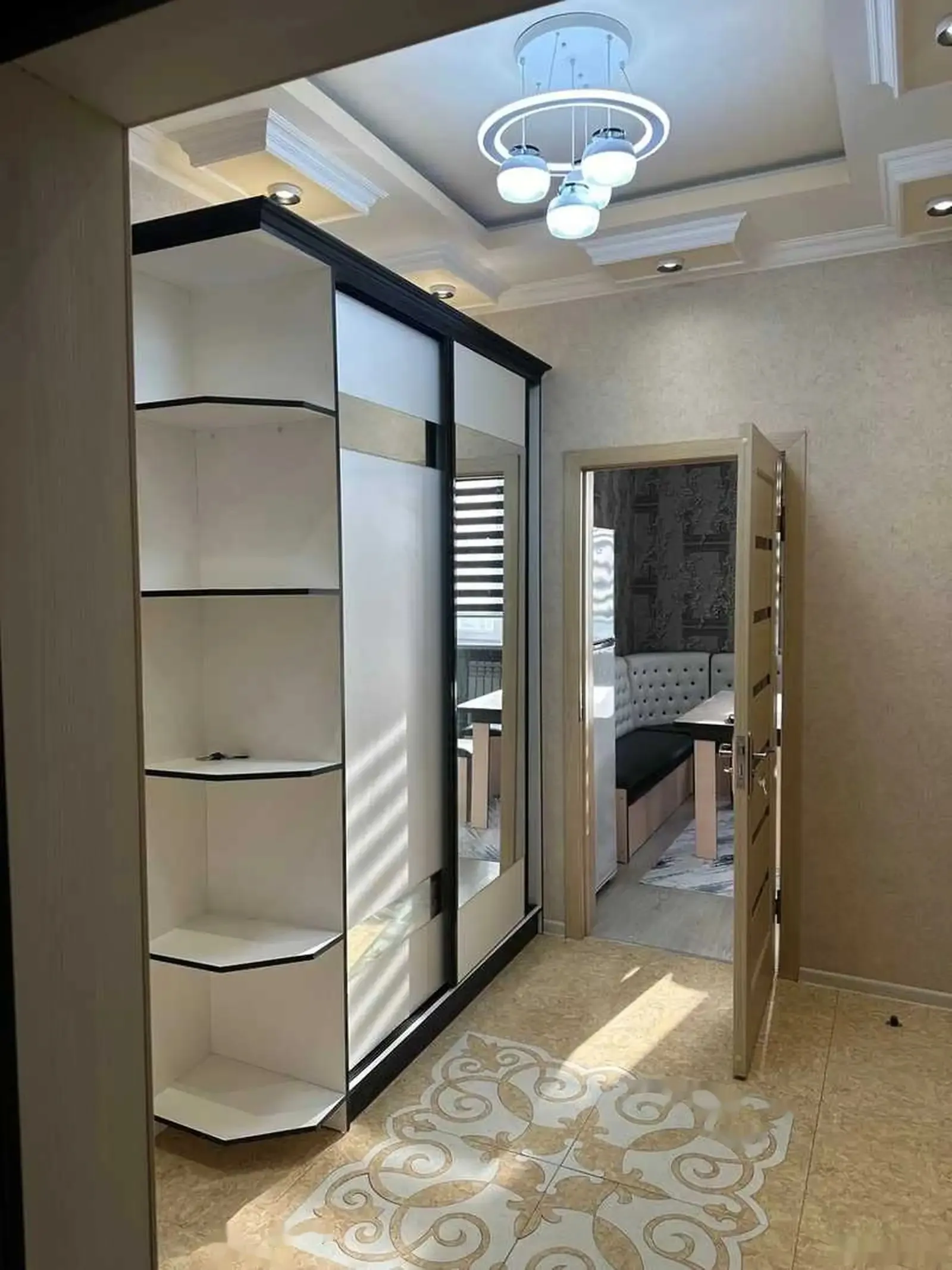 2-комн. квартира, 4 этаж, 70м², К. Россия, пеши часть