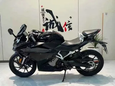 Мотоцикл CFMOTO SR на заказ — миниатюра 4