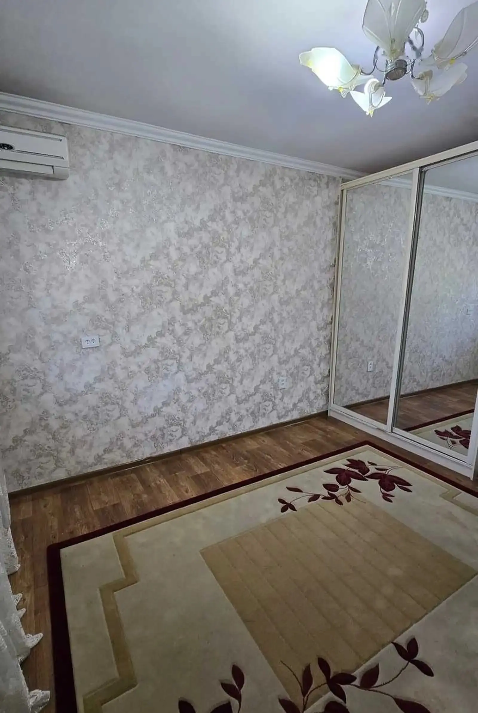 3-комн. квартира, 3 этаж, 57м², 84 мкр — миниатюра 4