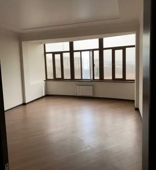 4-комн. квартира, 9 этаж, 178 м², И. Сомони — миниатюра 2