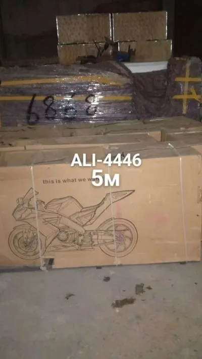 Мотоцикл Dugati Panigal 450 cc — миниатюра 4