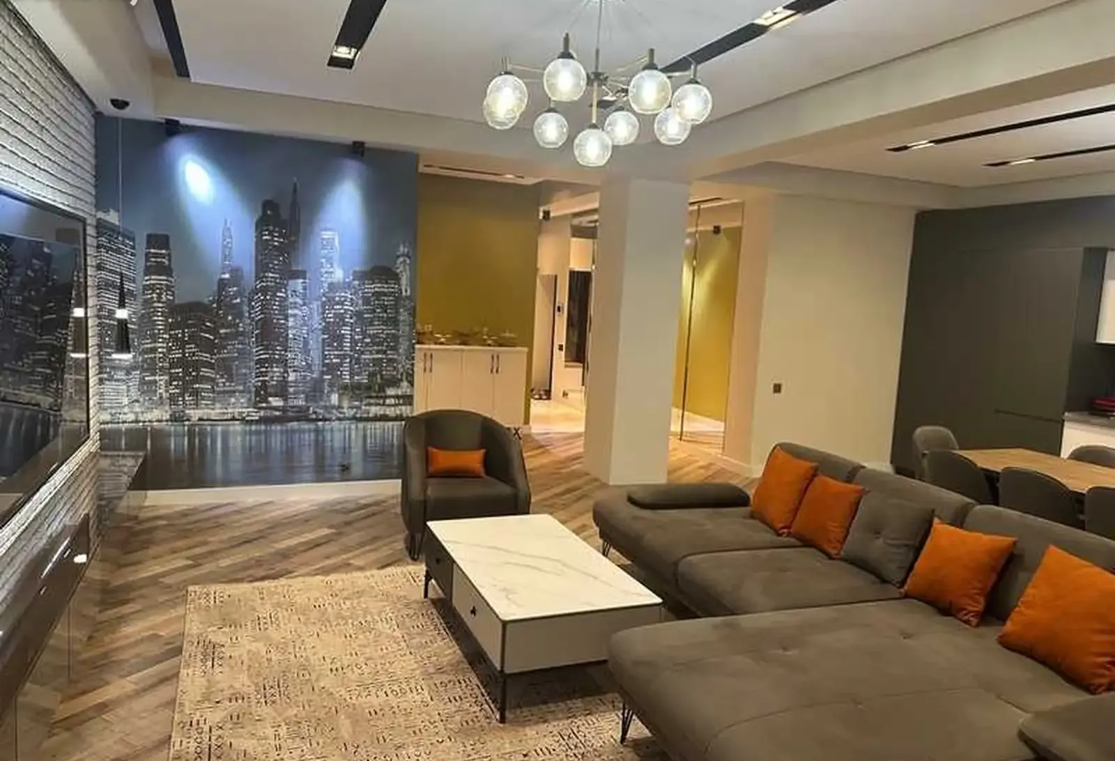 2-комн. квартира, 4 этаж, 105м², И.Сомони — миниатюра 1