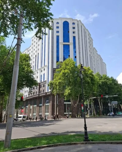 2-комн. квартира, 11 этаж, 102 м², Исмоили Сомони Северный — миниатюра 1