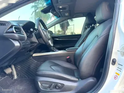Toyota Camry, 2019