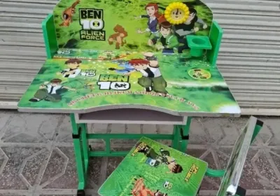 Детская парта и стул