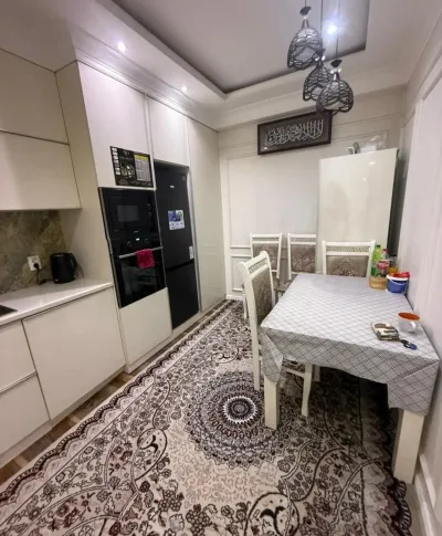 2-комн. квартира, 10 этаж, 62 м², Фирдавси — миниатюра 1