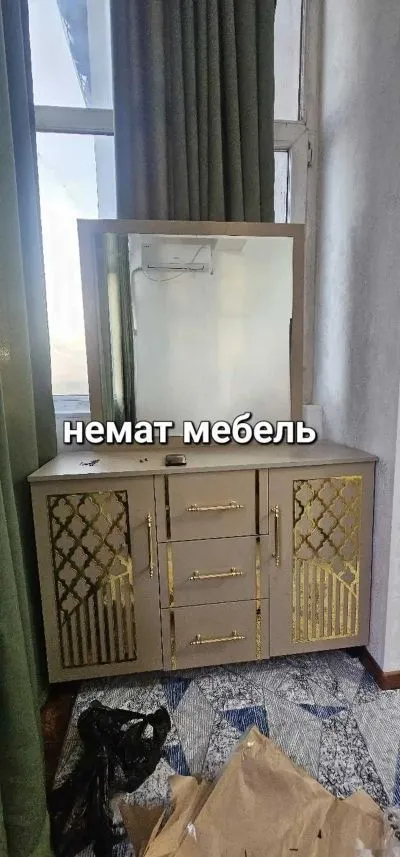 Спальный гарнитур