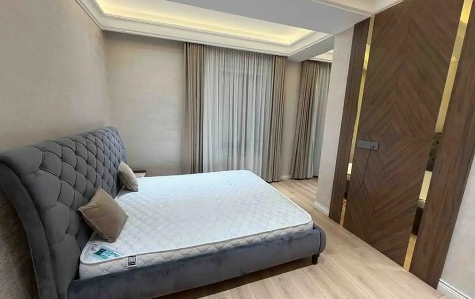 3-комн. квартира, 5 этаж, 130м², И.Сомони — миниатюра 1