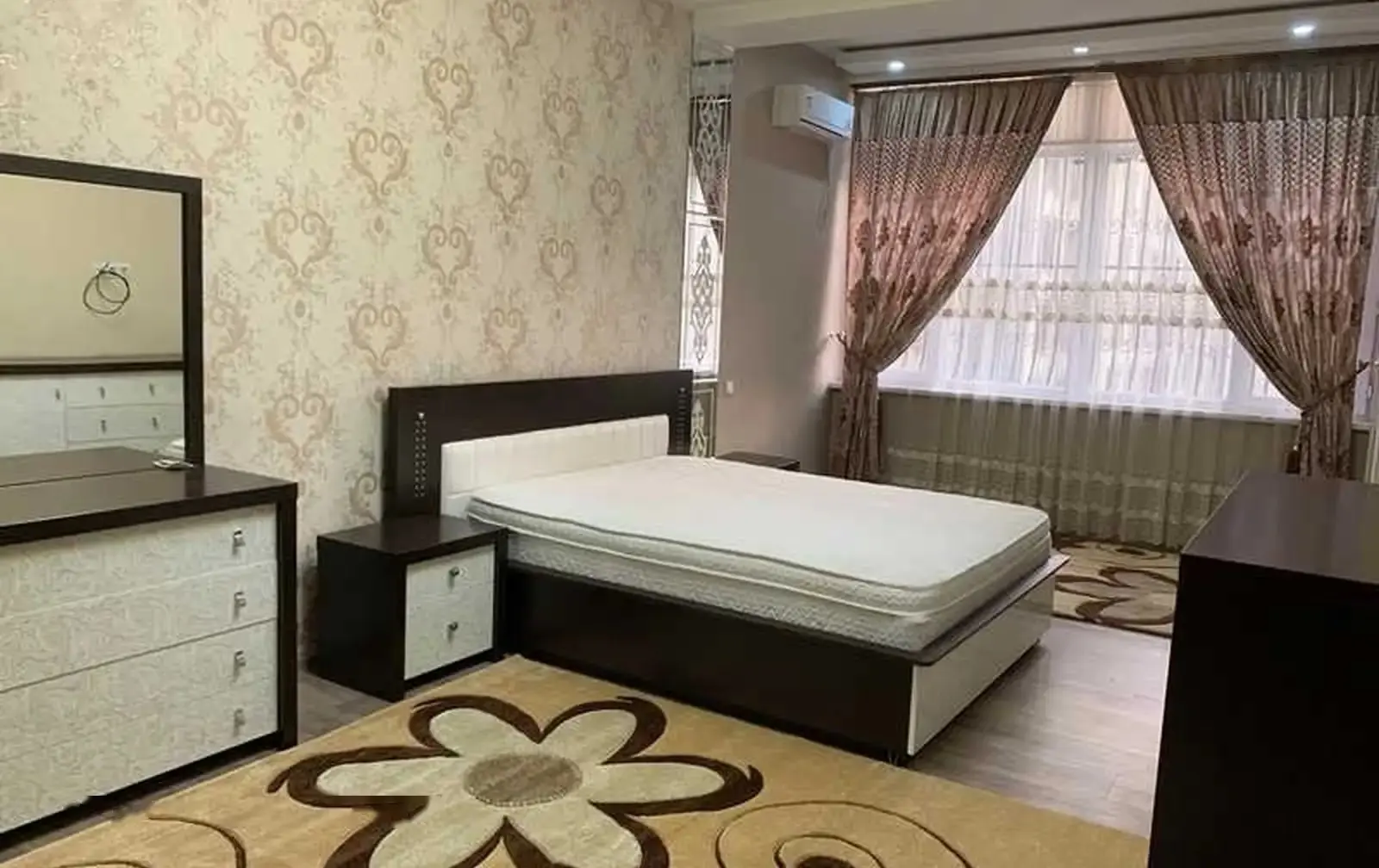 2-комн. квартира, 8 этаж, 110м², И.Сомони — миниатюра 1