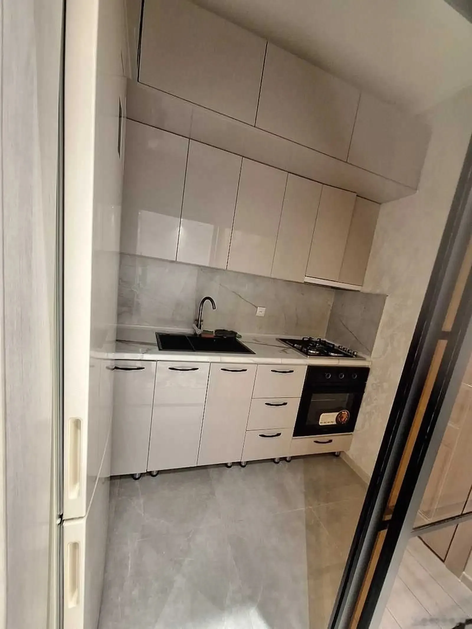 2-комн. квартира, 14 этаж, 60м², Сомони — миниатюра 9