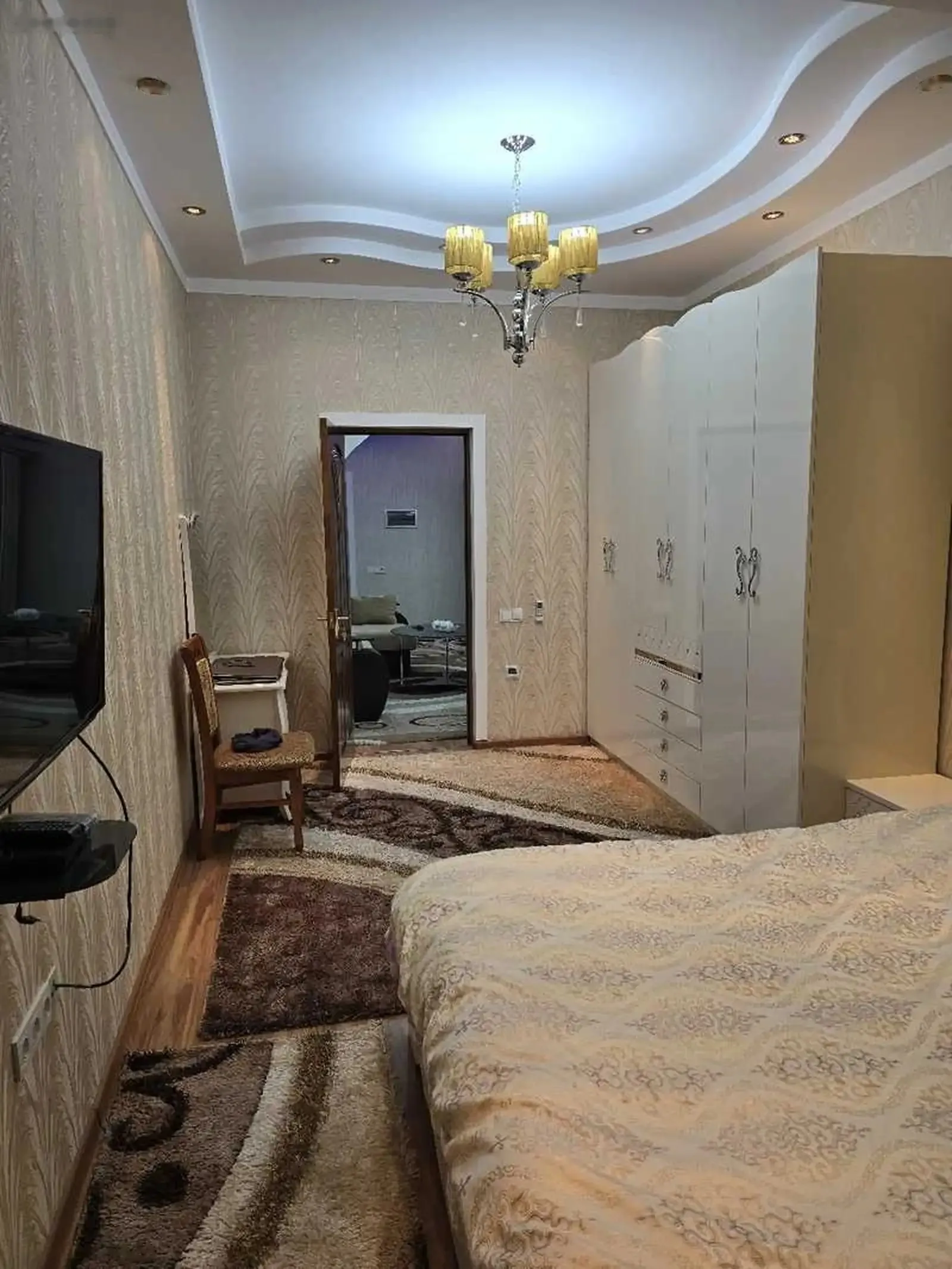 2-комн. квартира, 6 этаж, 69м², Барки Точик — миниатюра 1