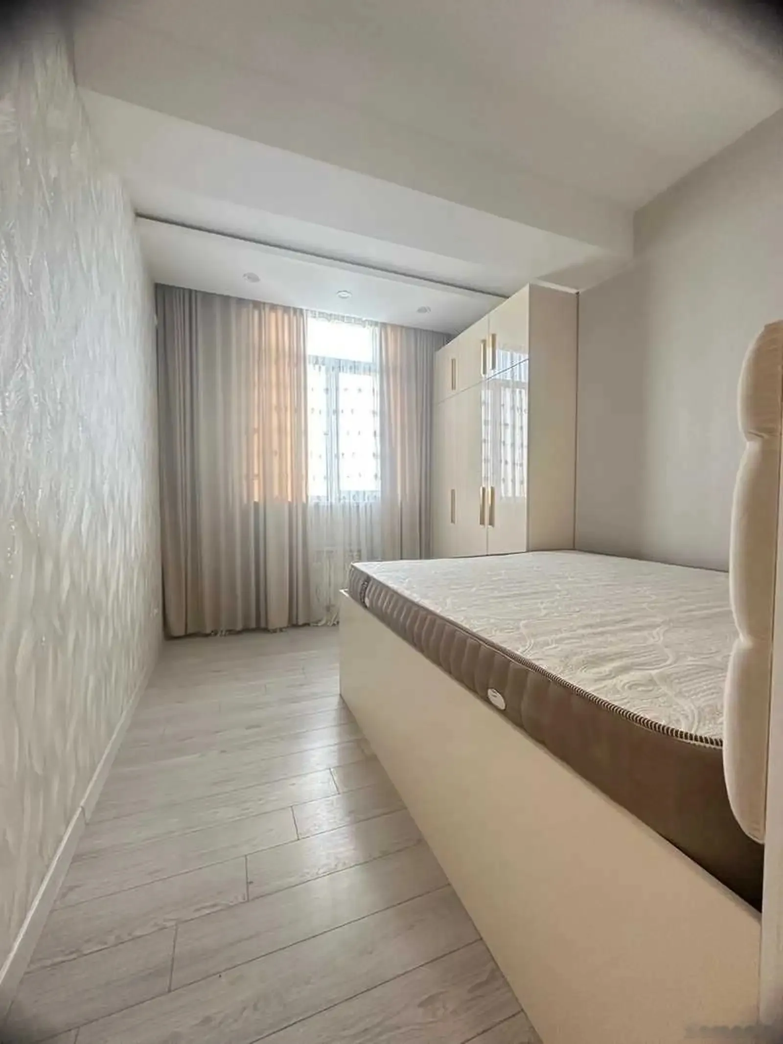 3-комн. квартира, 10 этаж, 77м², аэрапорт — миниатюра 5