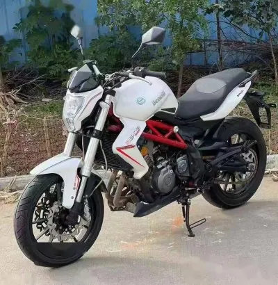 Мотоцикл Benelli — миниатюра 3