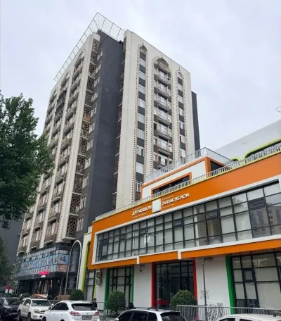 2-комн. квартира, 13 этаж, 77 м², Сомони ОВИР — миниатюра 1