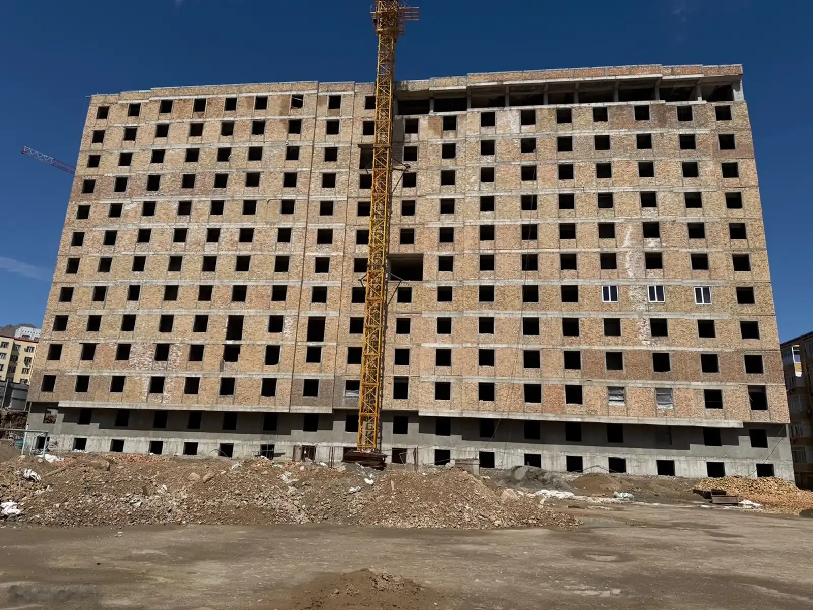 3-комн. квартира, 3 этаж, 104 м², 13 мкр — миниатюра 2