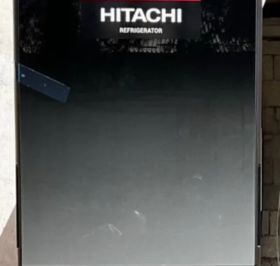 Холодильник Hitachi — миниатюра 1