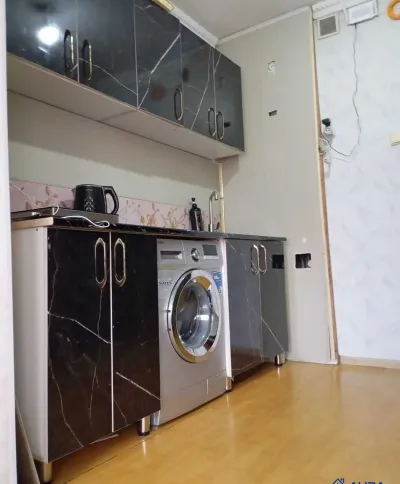 2-комн. квартира, 5 этаж, 70 м², Фирдавси, Цирк — миниатюра 7