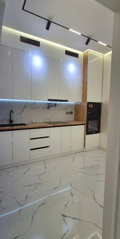 3-комн. квартира, 16 этаж, 85 м², Фирдавси — миниатюра 1