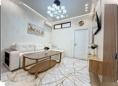 2-комн. квартира, 8 этаж, 43 м², 18 мкр — миниатюра 1