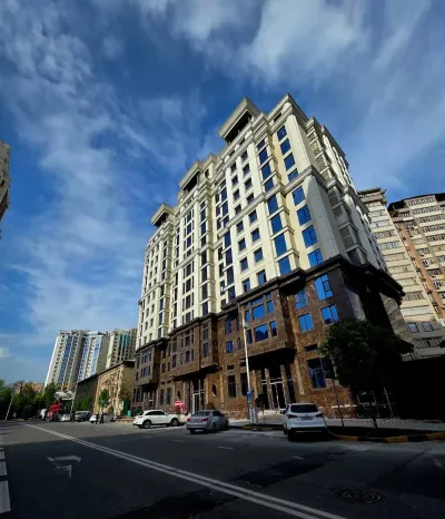 2-комн. квартира, 12 этаж, 81 м², И Сомони — миниатюра 1