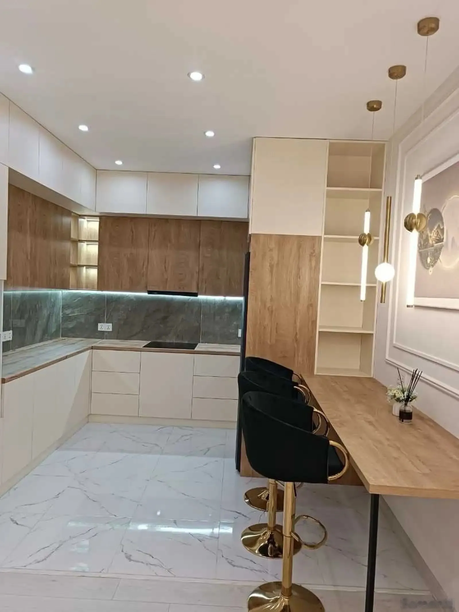 3-комн. квартира, 15 этаж, 114м², И.Сомони — миниатюра 12