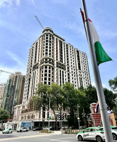 3-комн. квартира, 8 этаж, 183 м², И Сомони — миниатюра 1