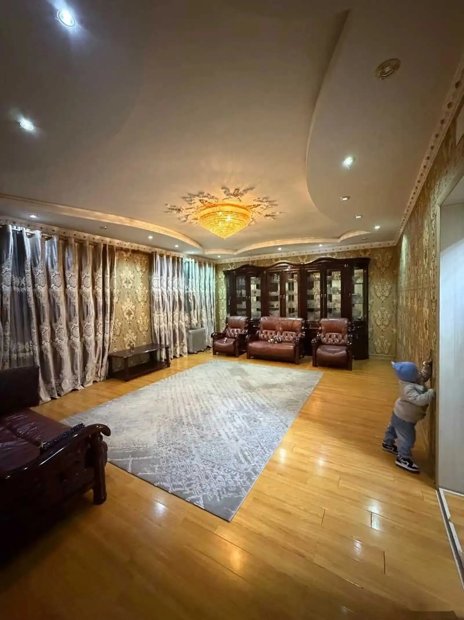 2-комн. квартира, 2 этаж, 80м², И.Сомони ру паруи чойхонаи Рохат — миниатюра 2