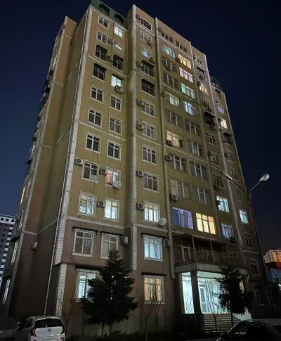 3-комн. квартира, 8 этаж, 77 м², Исмоили Сомони, Овир — миниатюра 1