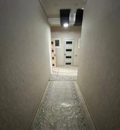 3-комн. квартира, 5 этаж, 90м², Фирдавси — миниатюра 1