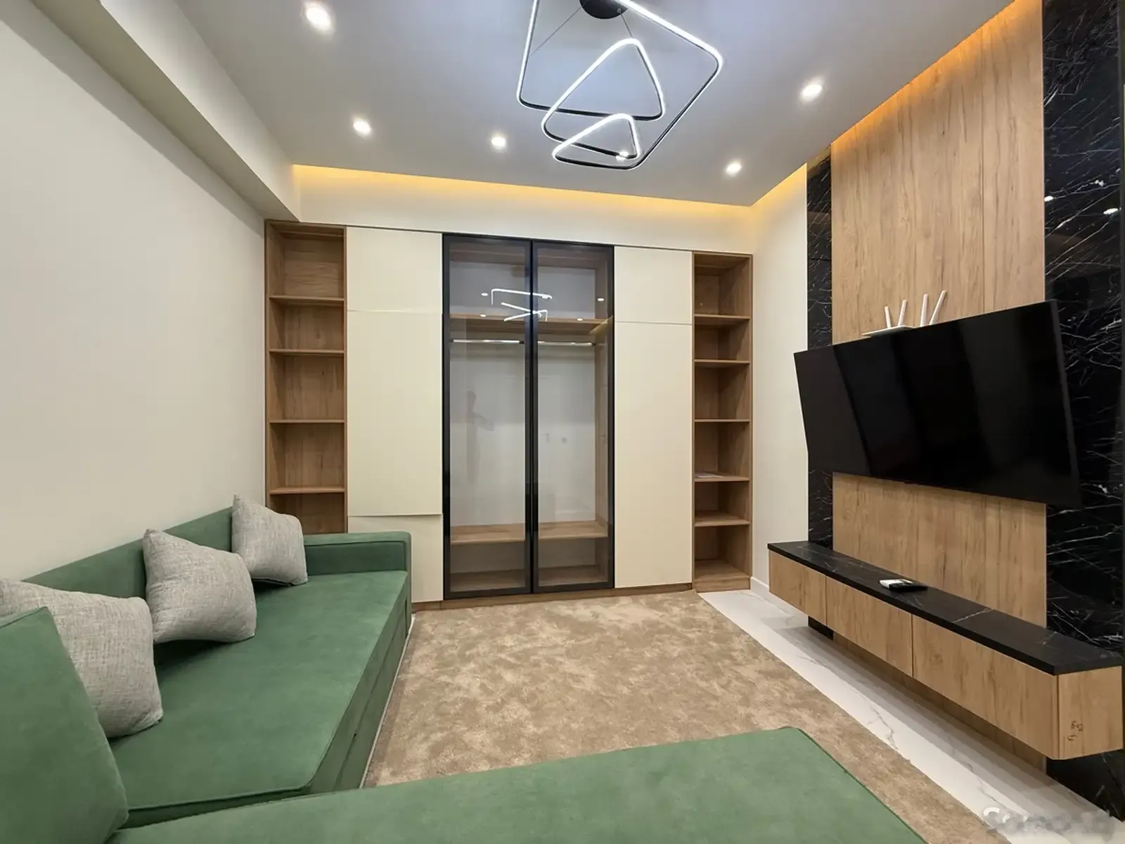 2-комн. квартира, 16 этаж, 59 м², Шохмансур