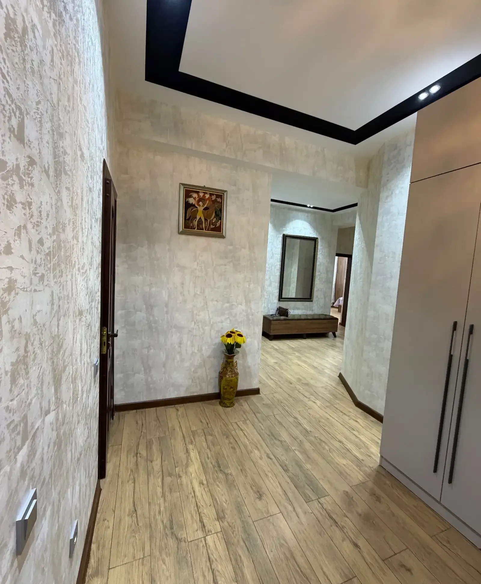 2-комн. квартира, 13 этаж, 75м², Спартак, Ашан