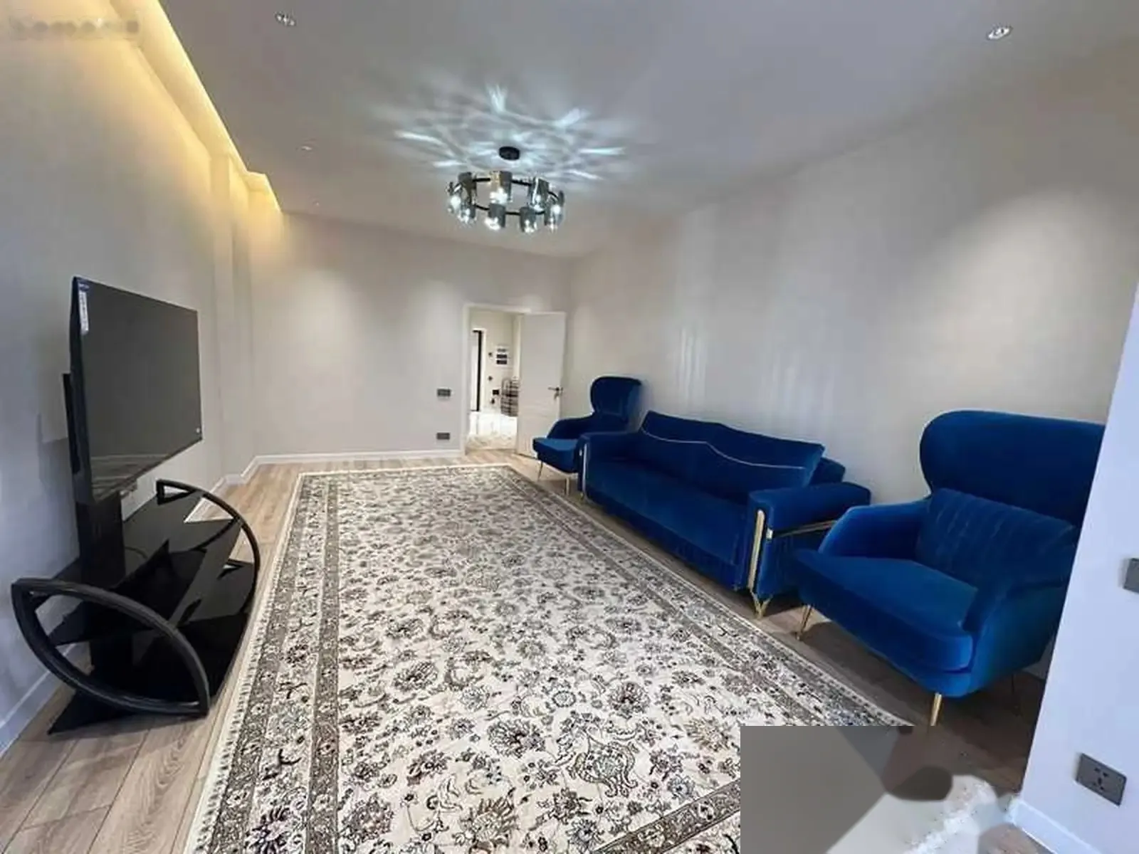 2-комн. квартира, 17 этаж, 100м², бари гостницаи Hilton — миниатюра 1