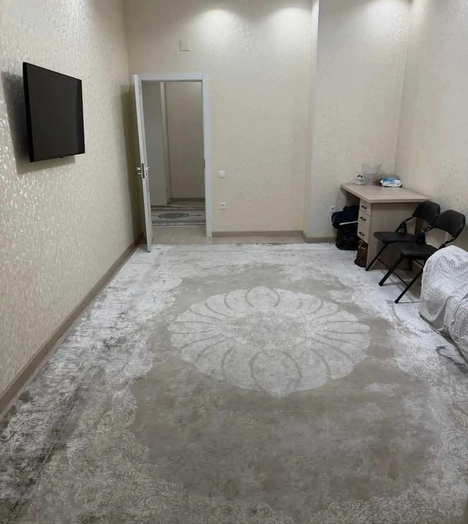 2-комн. квартира, 10 этаж, 60м², Фирдавси — миниатюра 1